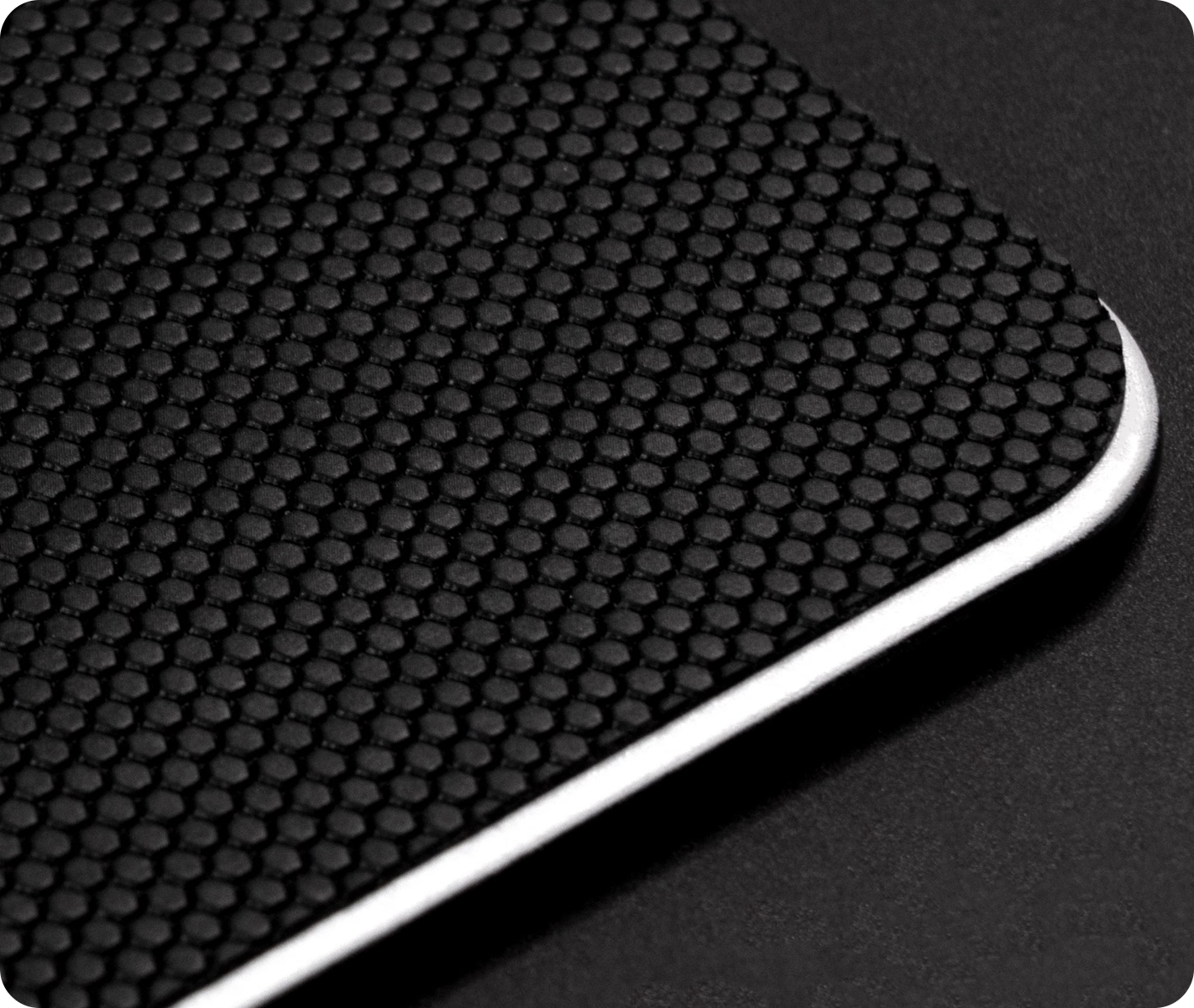 Akuma's Gaze | Ultra Precision Glass Mousepad